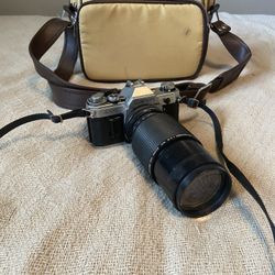 Vintage Cannon AE1 Camera With Shoulder Bag 