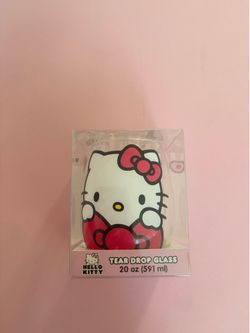 Hello kitty tear drop glass🎀