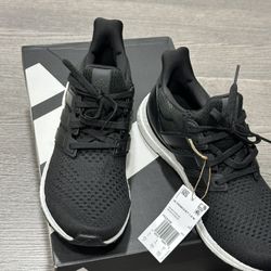 ULTRABOOST 1.0 SHOES. ADIDAS WOMEN SIZE 91/2