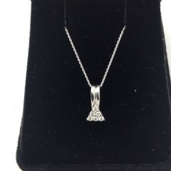10k White Gold Thin Chain & Diamond Pendant 19” Great Mother’s Day 🎁 
