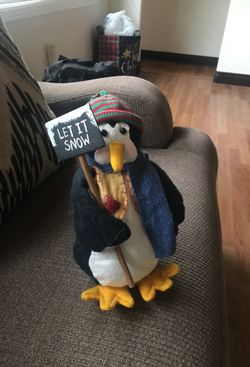 Let it snow penguin