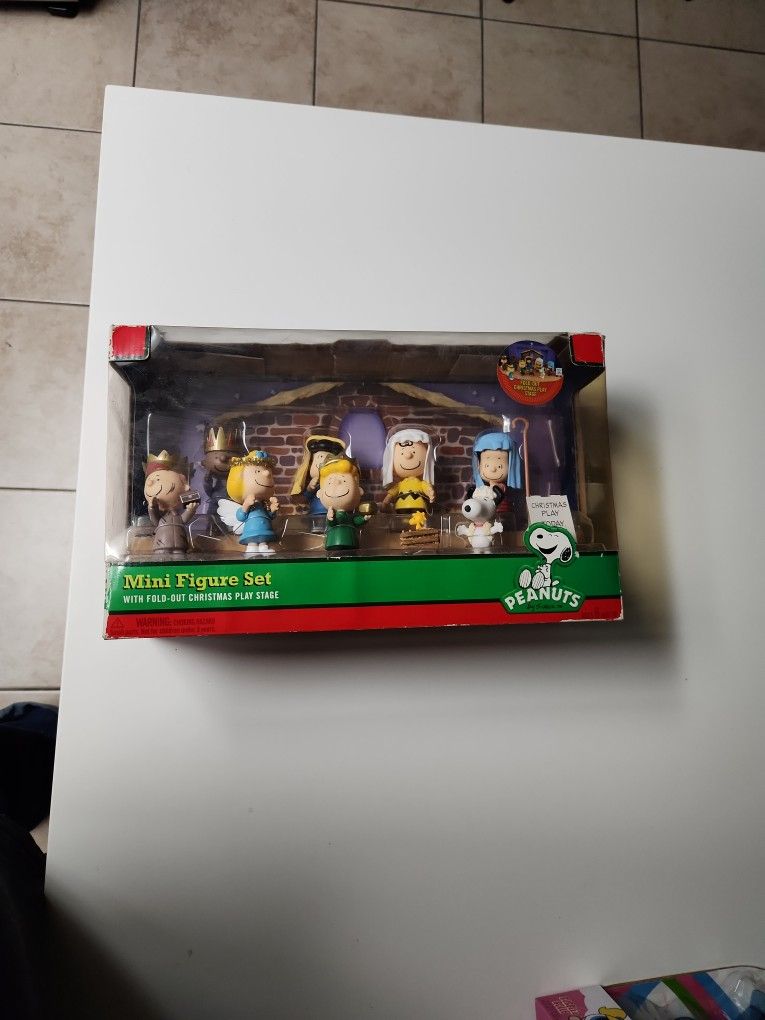 Peanuts Christmas Mini Figure Set 