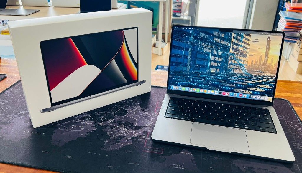 Apple Macbook Pro M1 PRO 8Core 16GB RAM 500GB Fully Functional