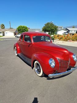 1939 Ford Deluxe Coupe