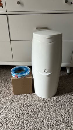 Diaper genie with bag refills