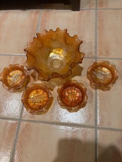 Vintage Carnival Glass Berry Bowl Set – 5 Pieces