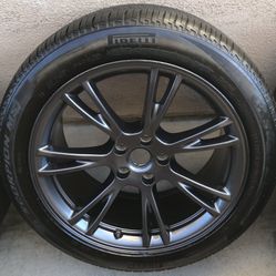 One Tesla Model Y Gemini 19” wheel 
