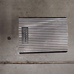  Car amplifier