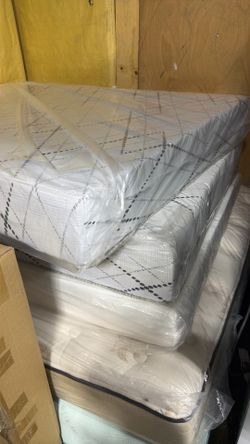 Full memory foam mattress