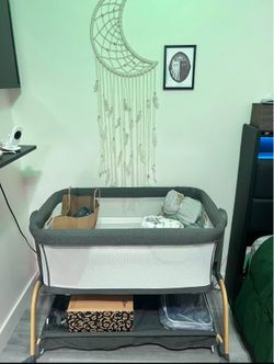 Baby Rocking Bassinet Crib