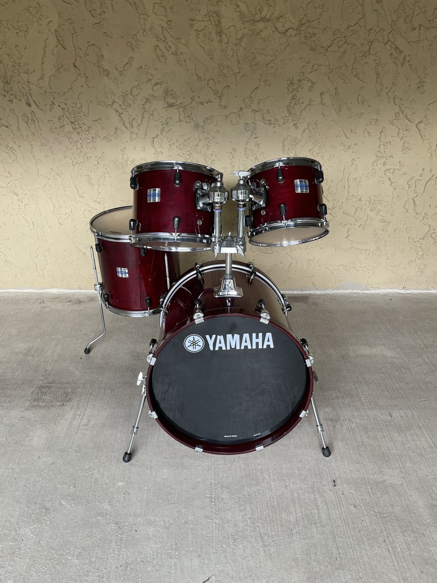 Yamaha Stage Custom Advantage Nouveau Drum Kit