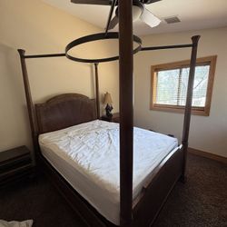 Solid Wood Queen Bedroom Set
