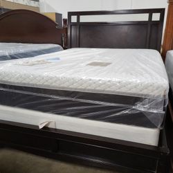 BED FRAME  QUEEN SIZE  🚚🚚WE DELIVER SAME DAY 🚚🚚