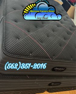 Beautyrest black queen mattress and box firm firme