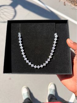 Clover Tennis Chain 18in