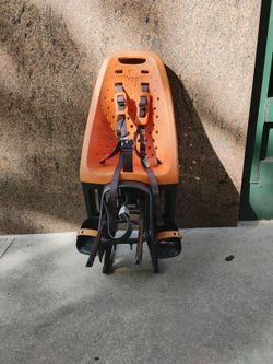   Thule Yepp Maxi child bike seat. 