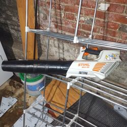 Leaf Blower