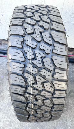 Falken wildpeak A/T3 265/70R17