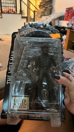 Sideshow Collectibles Universal Monsters The Wolf Man Silver Screen Edition Figurine