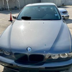 2002 BMW 540i