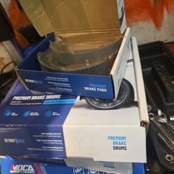 Detroit axel read drums and pads 