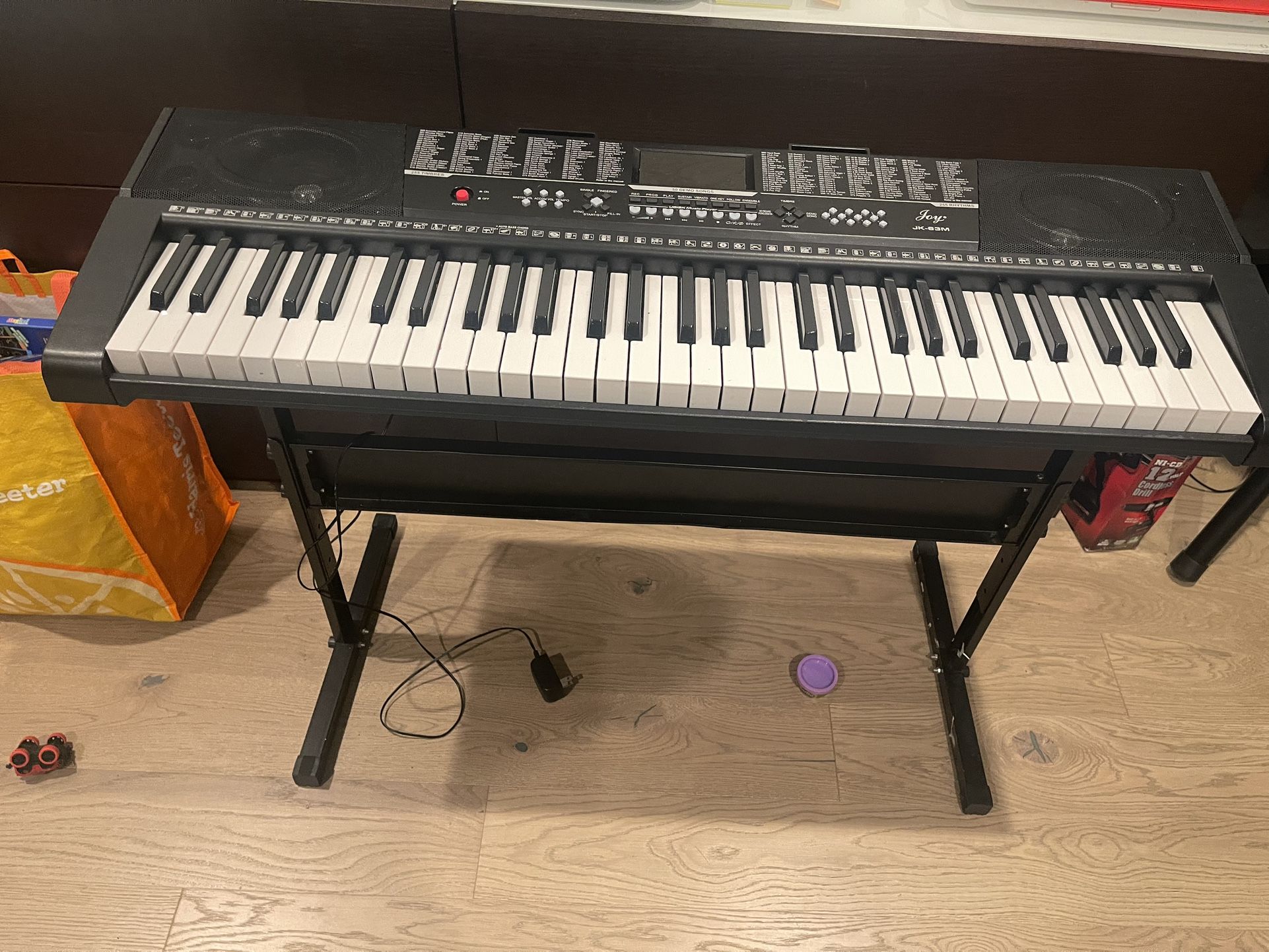 Electric Keyboard