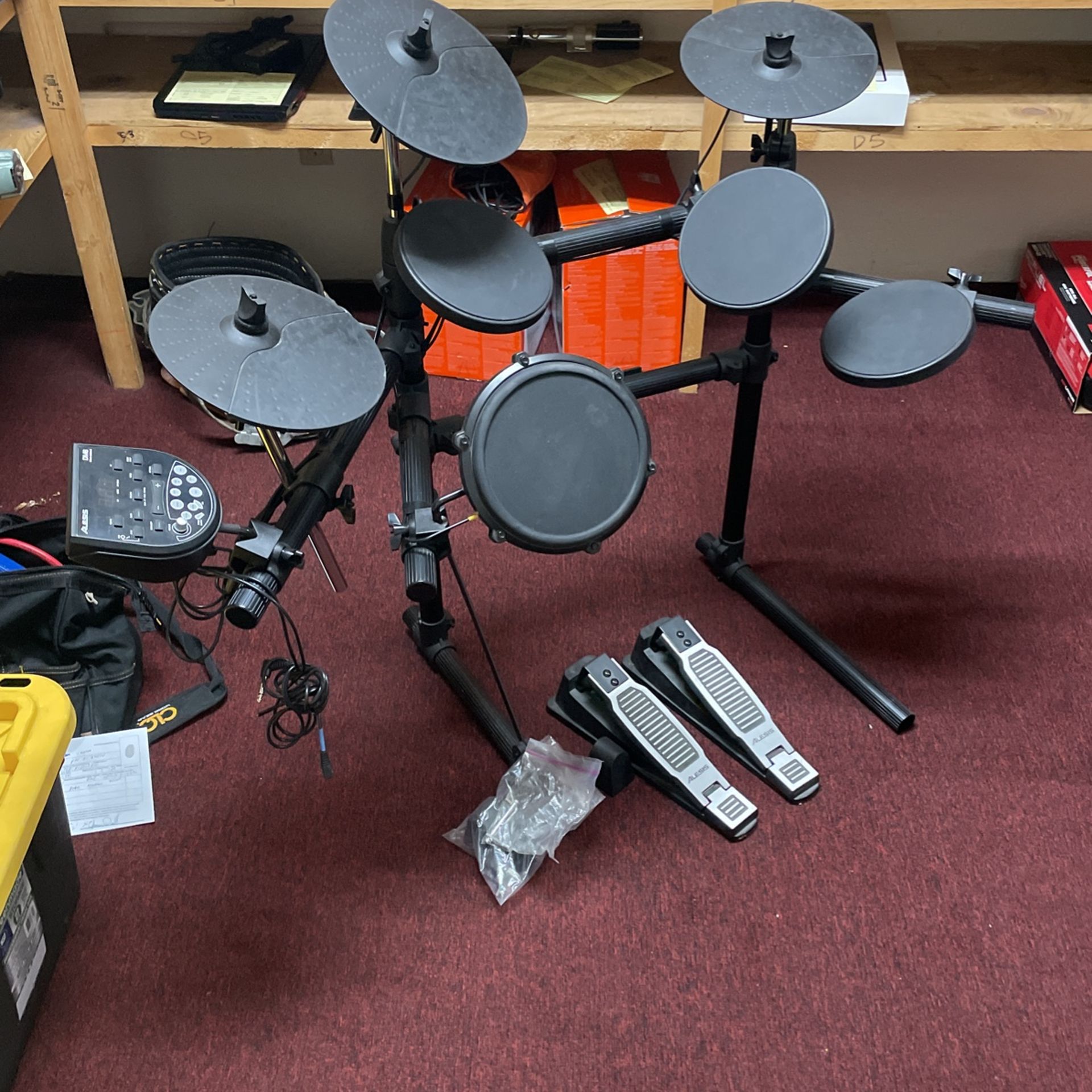 Alesis DM6 USB Seven Pc. Electric Drum Kit