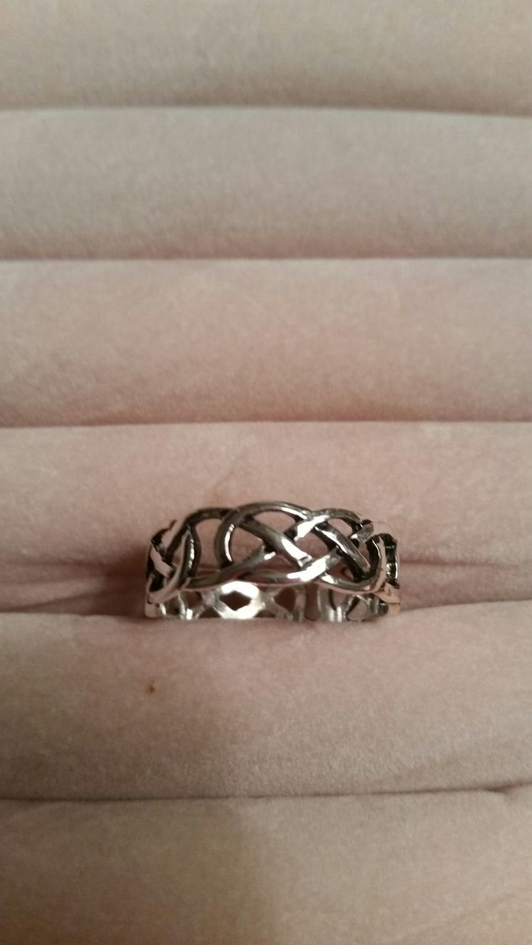 Sterling silver link cutout ring
