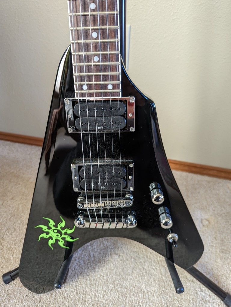 Ibanez Flying V GuitarRvx220 for Sale in WA OfferUp