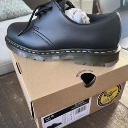 Dr. Marten Shoes