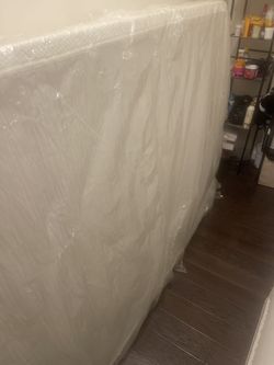 Brand new  full mattress pillow top for sale must pick up $100