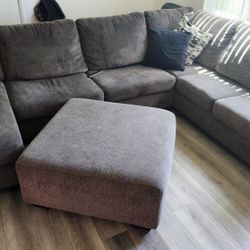 Sectional Sofa 