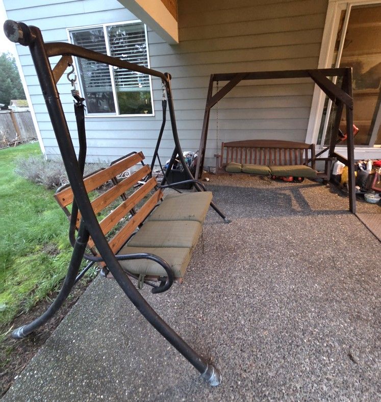 Patio Swings Set With Cushions
