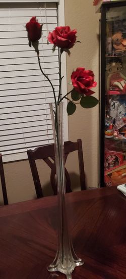 Eiffel Tower Glass Vase w 3 Silk Red Roses
