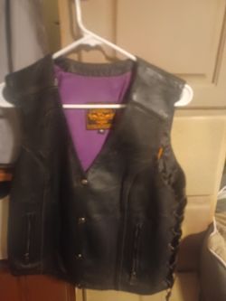 Womens Leather Vest Like Brad New