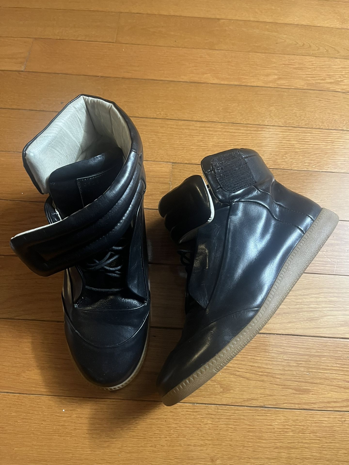 NEED GONE Maison Martin Margiela Future size 46EU