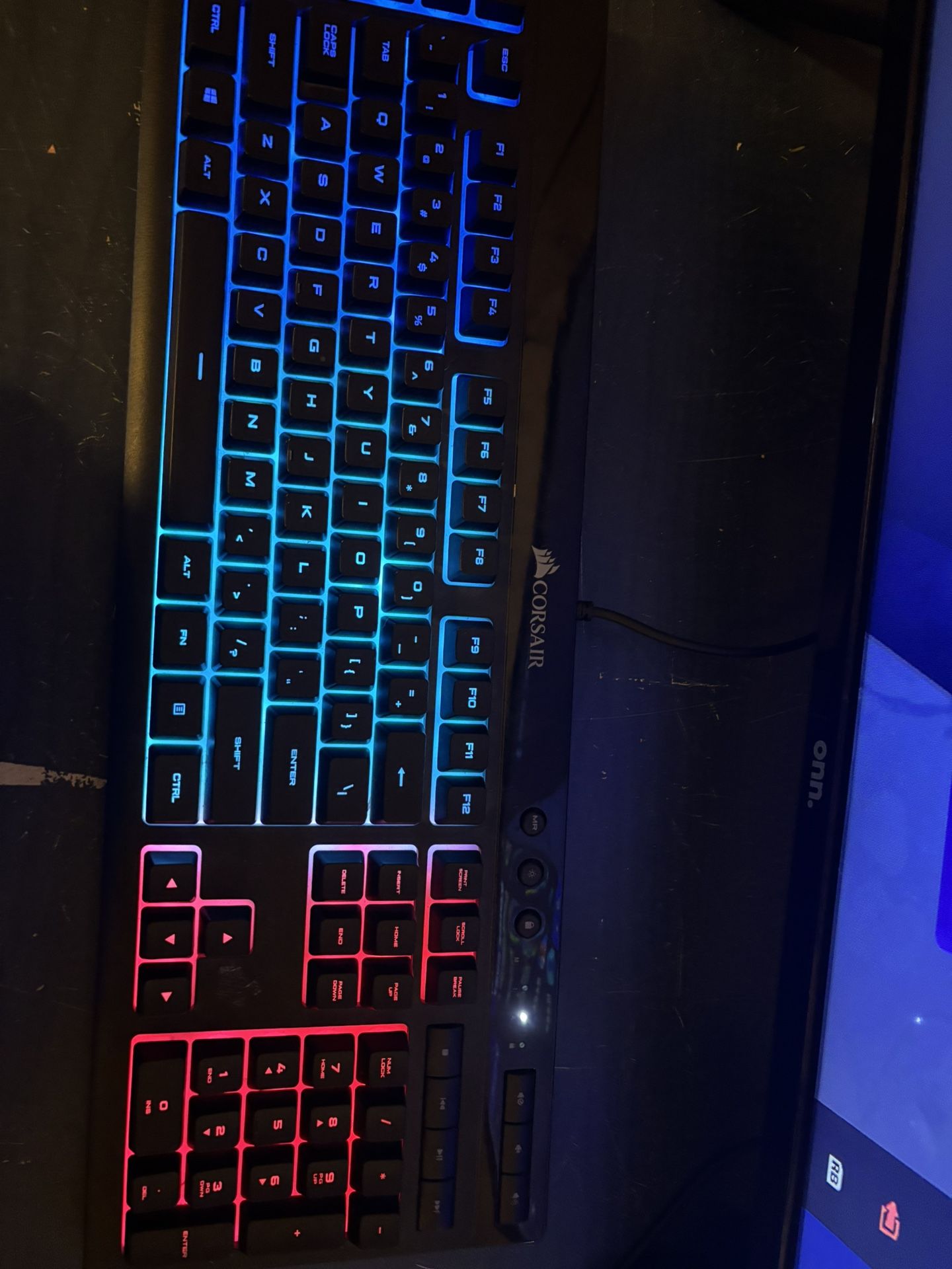 Corsair Full Gaming Keyboard Multiple Colors A Little Dusty