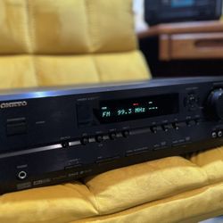 Onkyo AV Audio Receiver HT-R540 7.1 Channel Surround Sound XM Radio