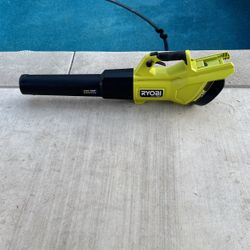 RYOBI 40V HP Brushless Whisper Series 155 MPH 600 CFM Cordless Battery Leaf Blower (Tool Only)
