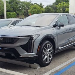 Cadillac Optiq LUX (2026 AWD)