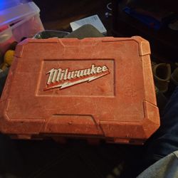 Milwaukee Compact Band Saw 