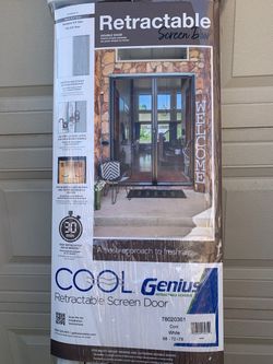 Retractable screen door