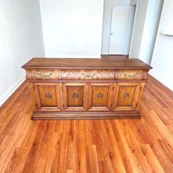 Gorgeous Vintage Bernhardt Burl Wood Buffet Credenza