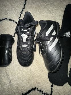 Adidas soccer shoes 12.5c