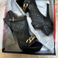 Size 8 Guess Heels