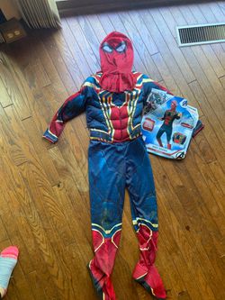 Iron Spider-Man costume size medium (8-10)