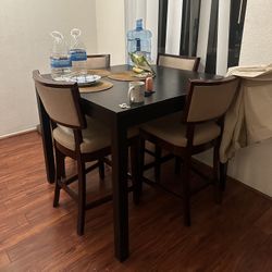 Dining Table/mesa de comedor