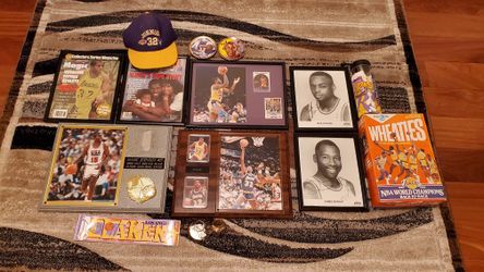 Lakers Memorabilia- Lakers Fans