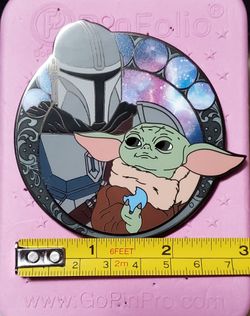 Timeless Star Wars The Mandalorian & Grogu LE 75 Fantasy Pin Davinci