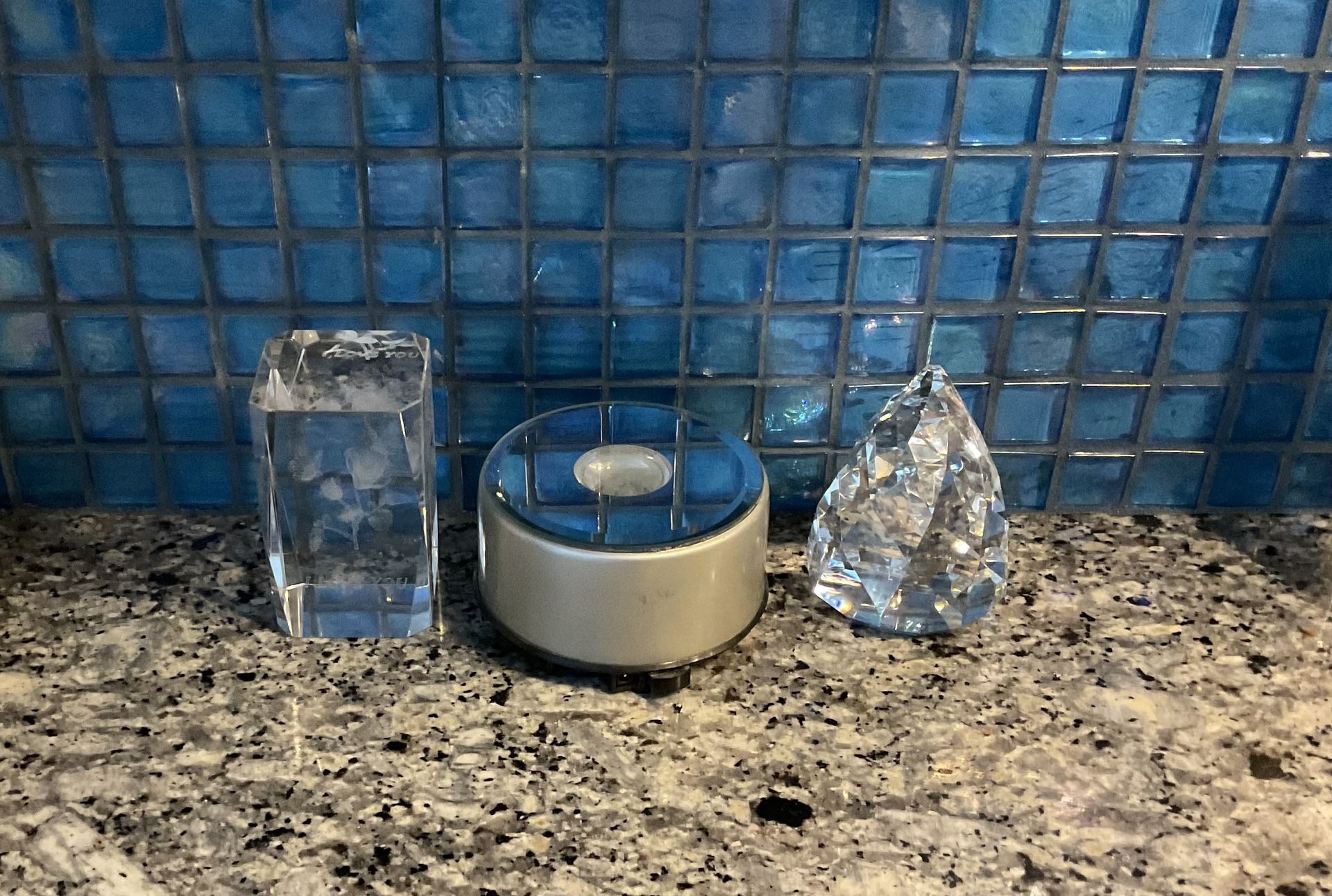 Prism & Fiber Optic Crystals w/Color Changing Base